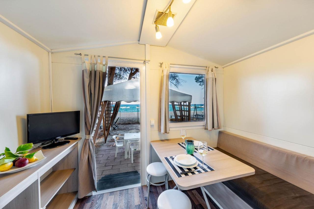Camping&Village Le Cernie Lotzorai Zewnętrze zdjęcie